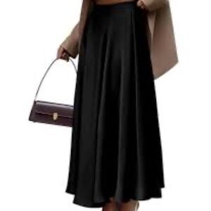 NWNT Alexis SAYsgh Chic A line Black Flared Skirt size 6